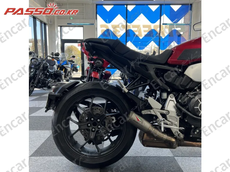 Honda Cb 1000 R - фото 5