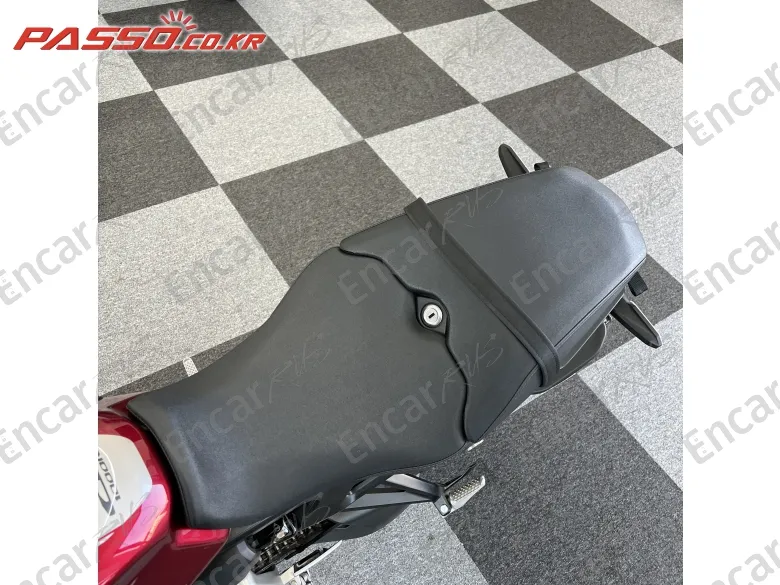 Honda Cb 1000 R - фото 6