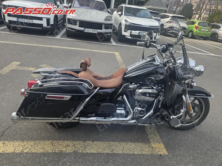 HARLEY-DAVIDSON FLHR - фото 0