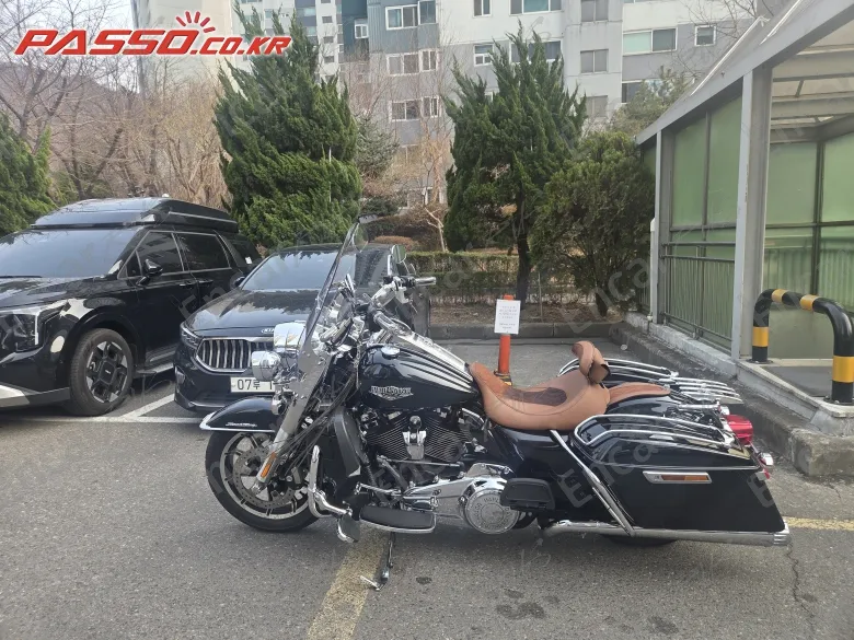 HARLEY-DAVIDSON FLHR - фото 1