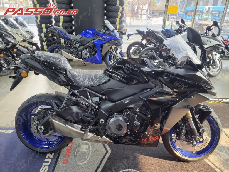 SUZUKI GSX S 1000 GT - фото 0