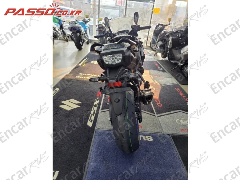 SUZUKI GSX S 1000 GT - фото 2