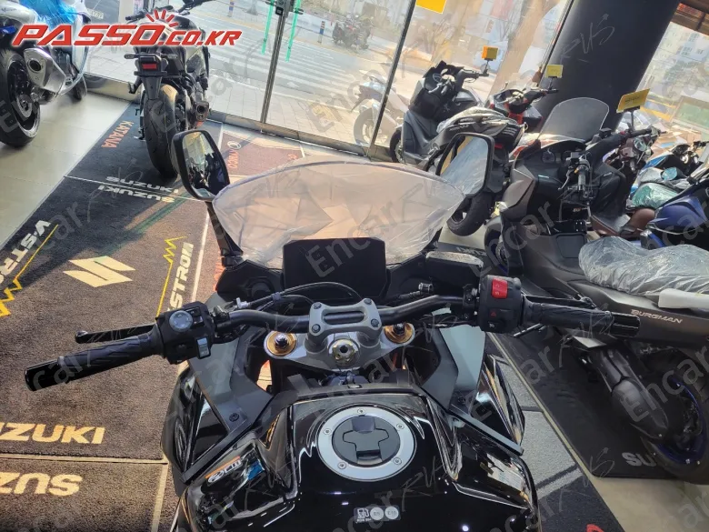 SUZUKI GSX S 1000 GT - фото 3