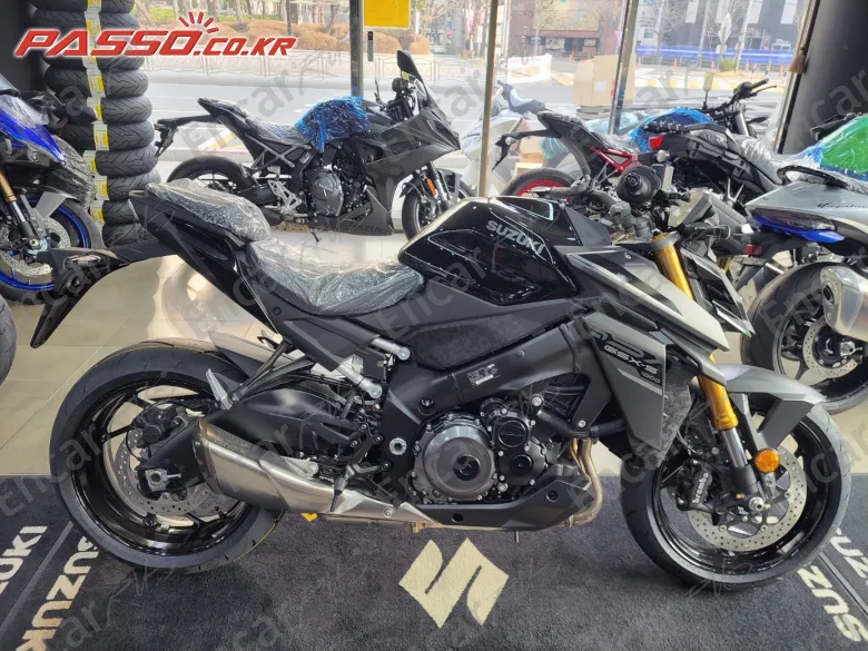 Suzuki Gsx S 1000 - фото 0