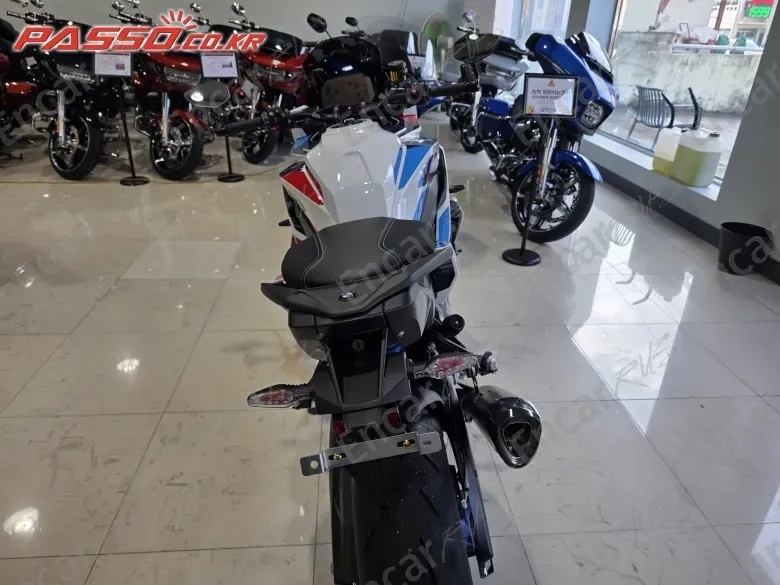 BMW M 1000 XR - фото 2