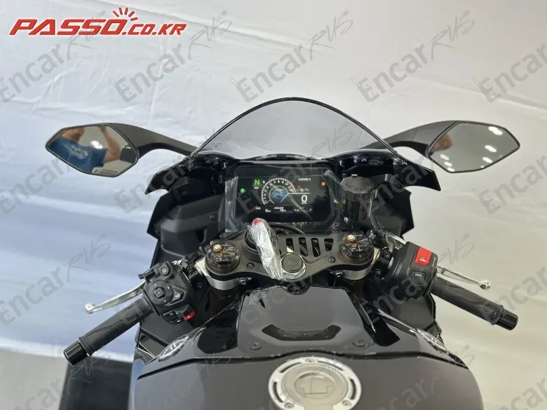 Yamaha Yzf R9 - фото 3