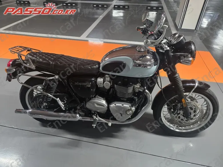 Triumph Bonneville T120 - фото 0