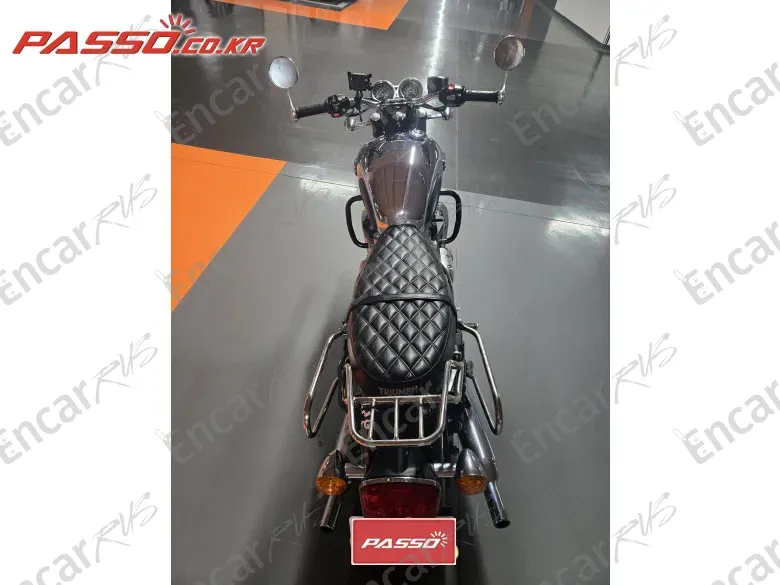 Triumph Bonneville T120 - фото 2