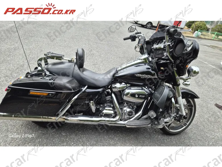 HARLEY-DAVIDSON FLHX - фото 0