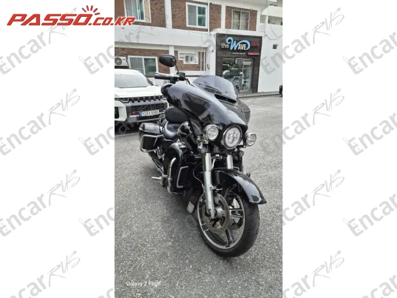 HARLEY-DAVIDSON FLHX - фото 3