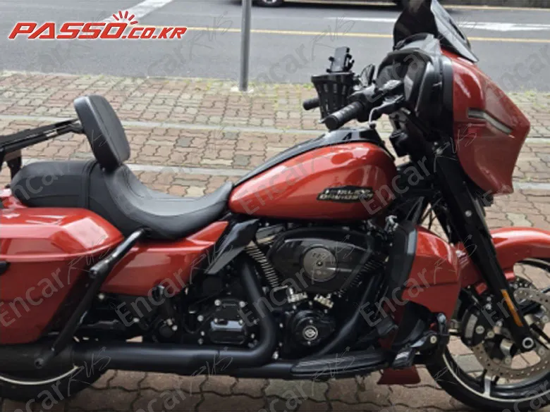 HARLEY-DAVIDSON FLHX - фото 0