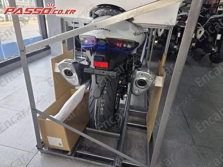 SUZUKI GSX R 1300 HAYABUSA - фото 2