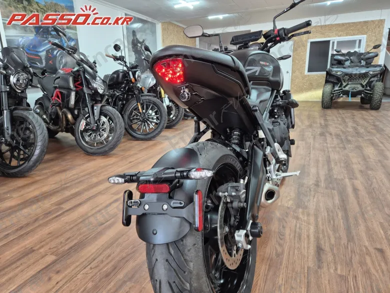 Triumph Trident 660 - фото 2