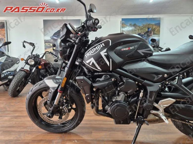Triumph Trident 660 - фото 3