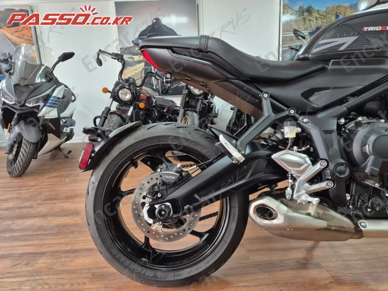 Triumph Trident 660 - фото 6