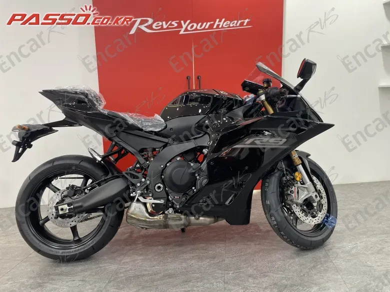Yamaha Yzf R9