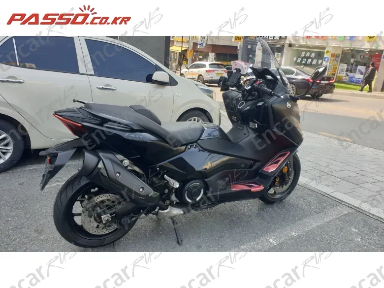 YAMAHA T MAX 560 - фото 0