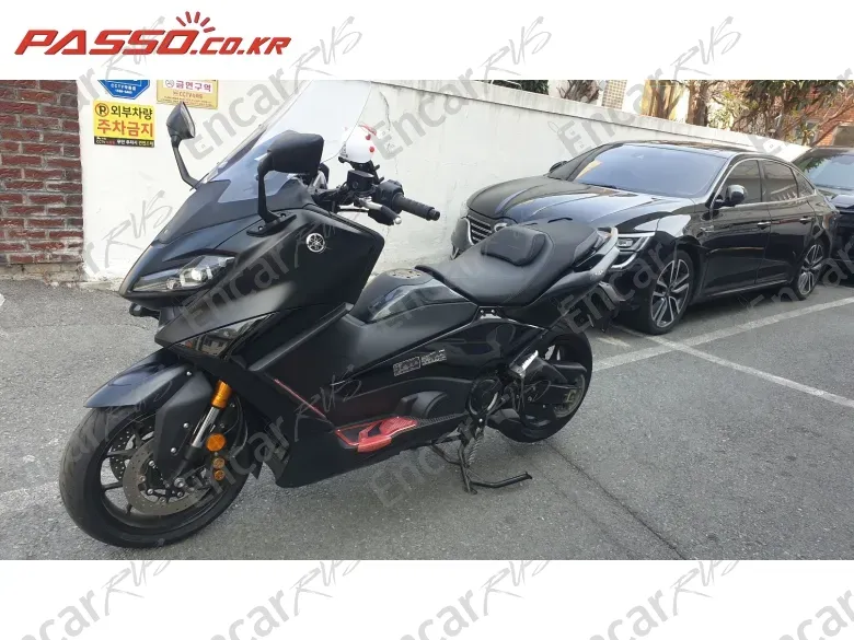 YAMAHA T MAX 560 - фото 1