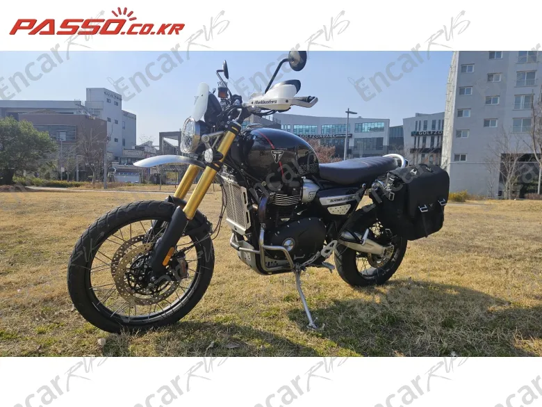 TRIUMPH SCRAMBLER 1200 XE - фото 1