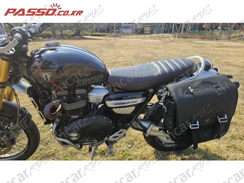 TRIUMPH SCRAMBLER 1200 XE - фото 4
