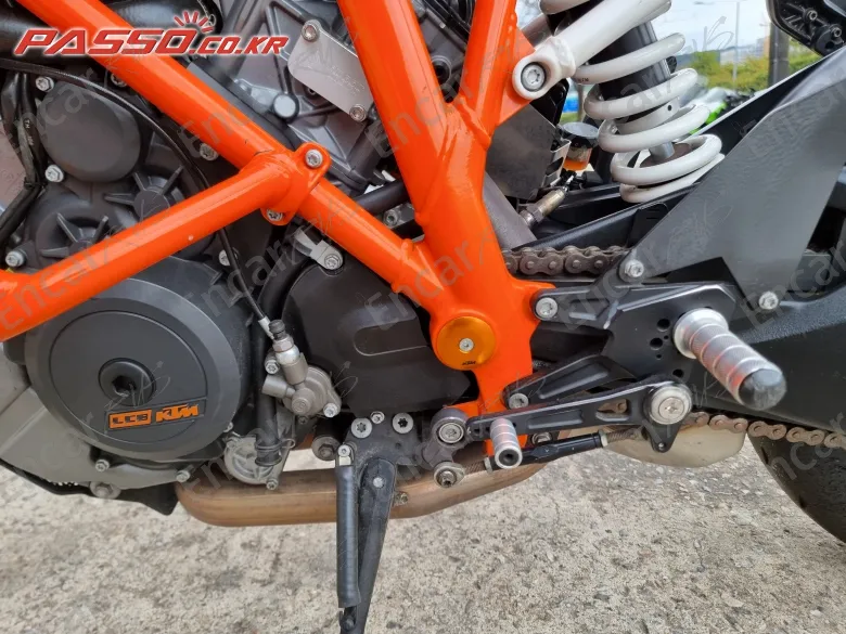 Ktm 1290 Super Duke R - фото 5
