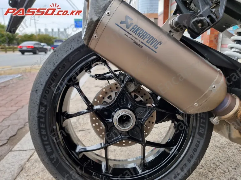 Ktm 1290 Super Duke R - фото 6
