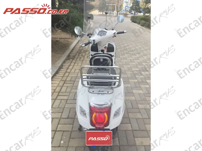 Vespa Gts 300 Super Sport - фото 2
