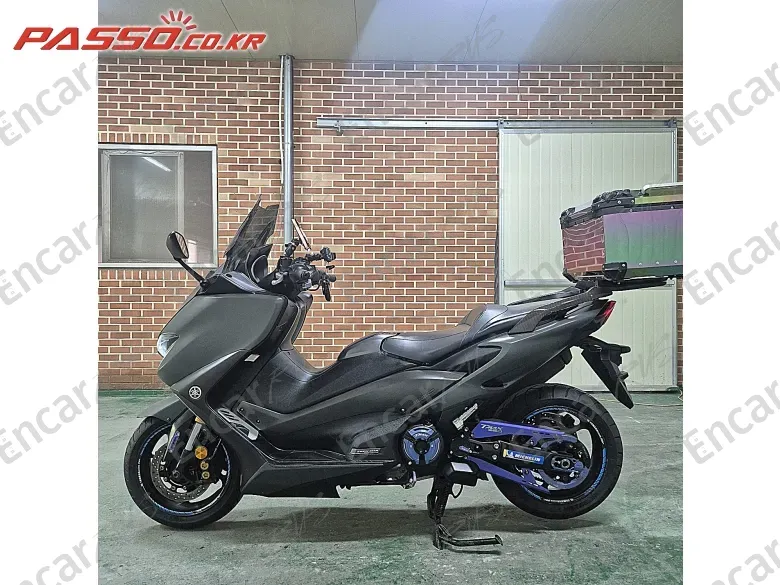 YAMAHA T MAX 560 - фото 1