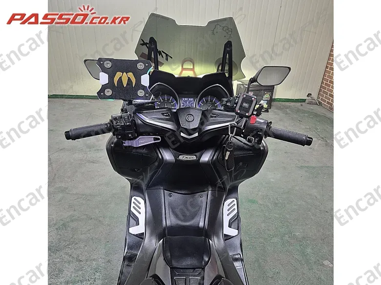YAMAHA T MAX 560 - фото 3