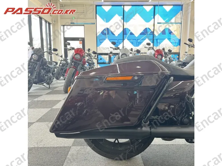 HARLEY-DAVIDSON ROADKING SPECIAL - фото 5