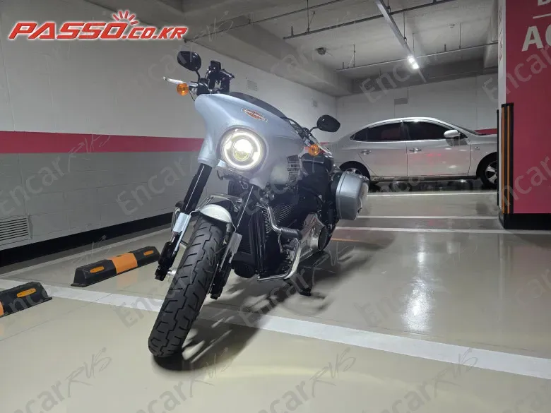 HARLEY-DAVIDSON SPORT GLIDE - фото 1