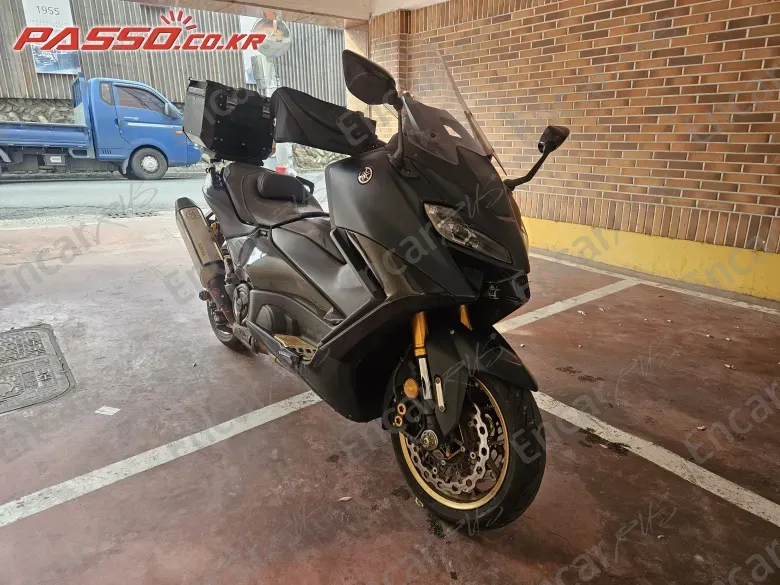 YAMAHA T MAX 560 - фото 1