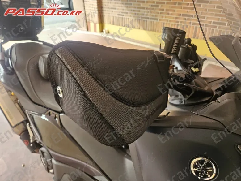 YAMAHA T MAX 560 - фото 5