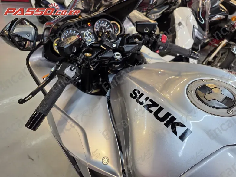 SUZUKI GSX R 1300 HAYABUSA - фото 3