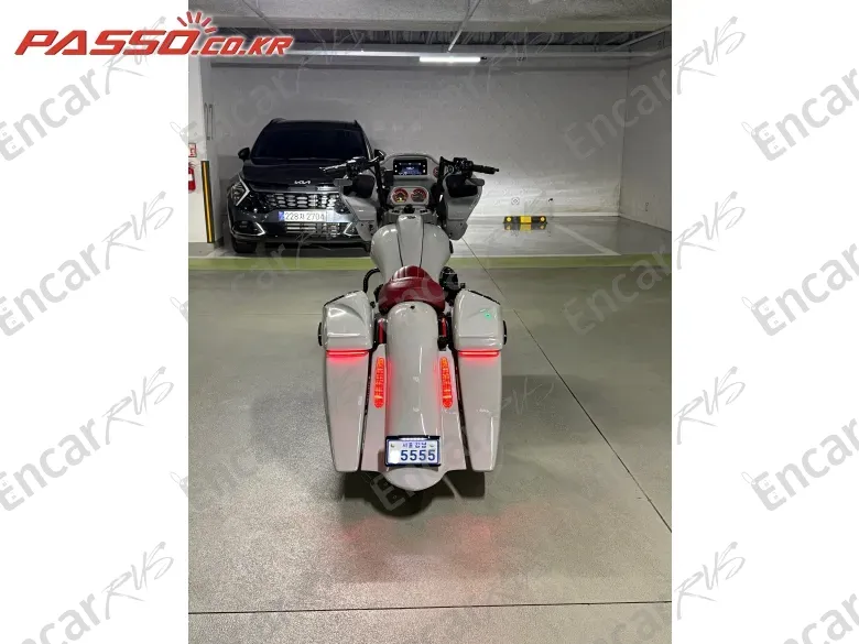 HARLEY-DAVIDSON ROAD GLIDE SPECIAL - фото 2