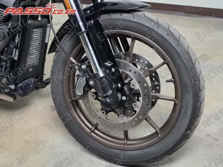 HARLEY-DAVIDSON SOFTAIL LOW RIDER S - фото 5