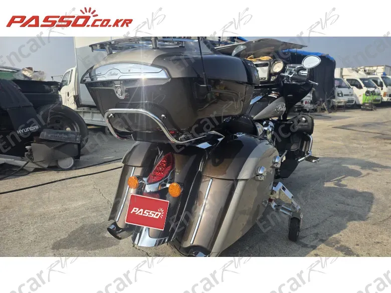 Indian Chief Roadmaster - фото 2