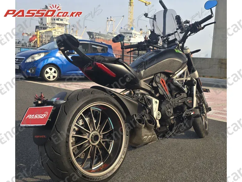 Ducati X Diavel - фото 6