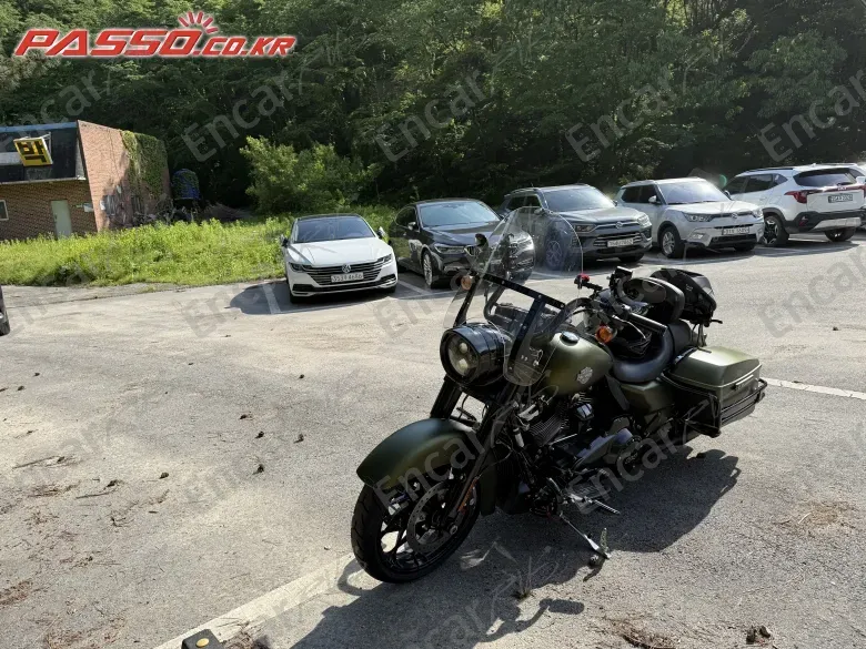 HARLEY-DAVIDSON ROAD KING SPECIAL - фото 6