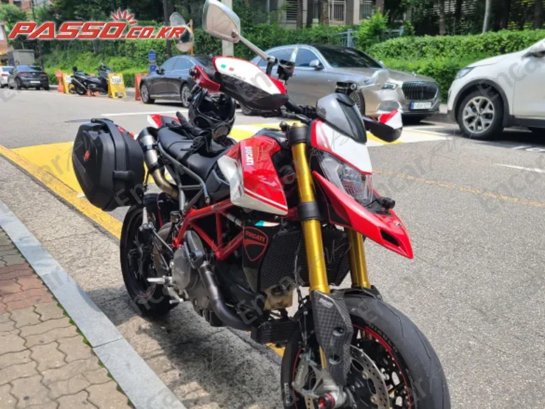 DUCATI HYPERMOTARD 950 SP - фото 0