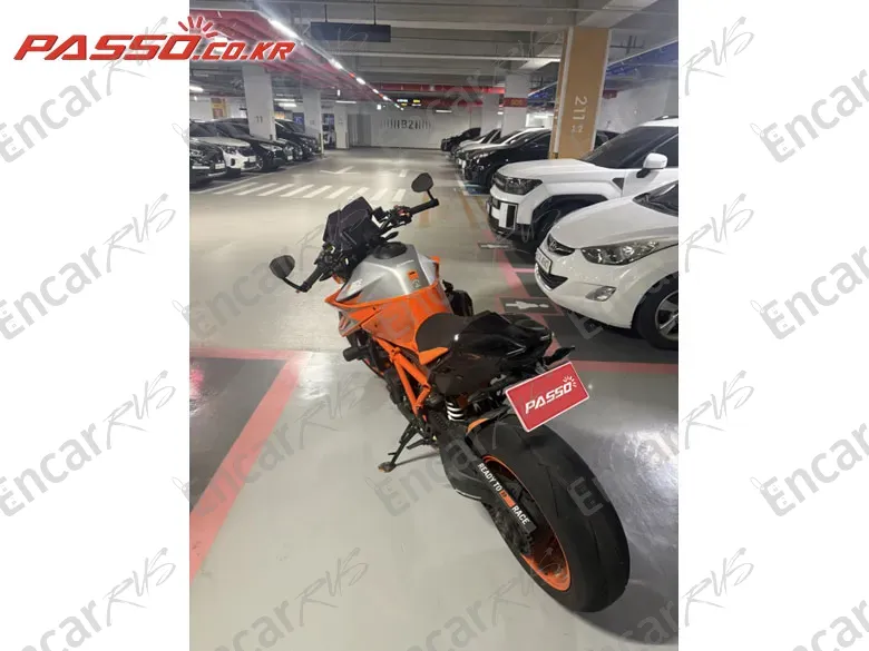 Ktm 1290 Super Duke R - фото 2