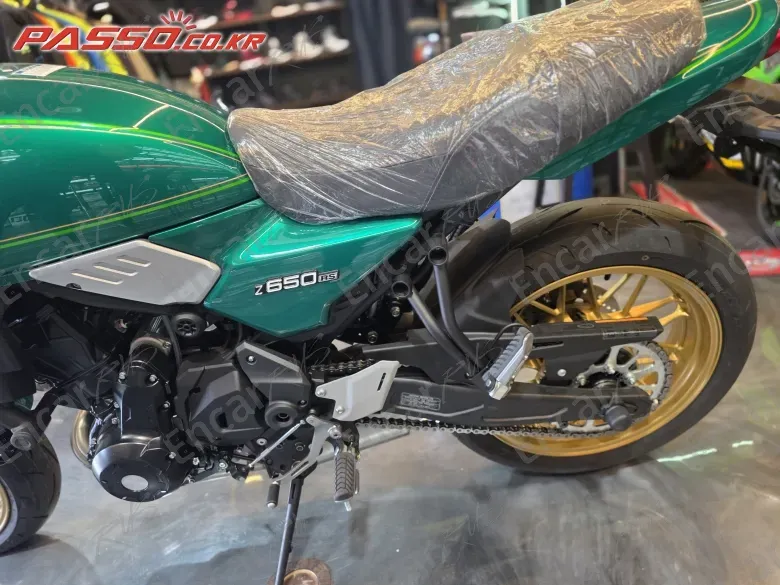 KAWASAKI Z 650 RS ABS - фото 5