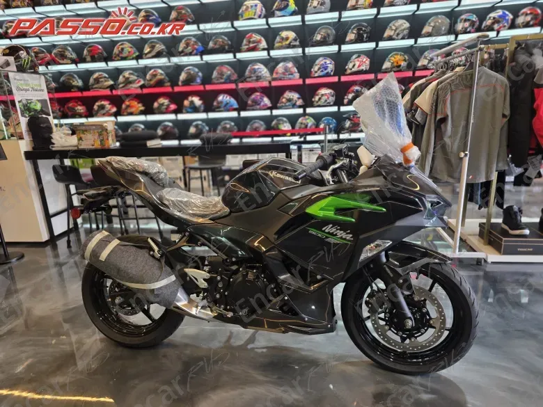 KAWASAKI ZX 500 R - фото 5