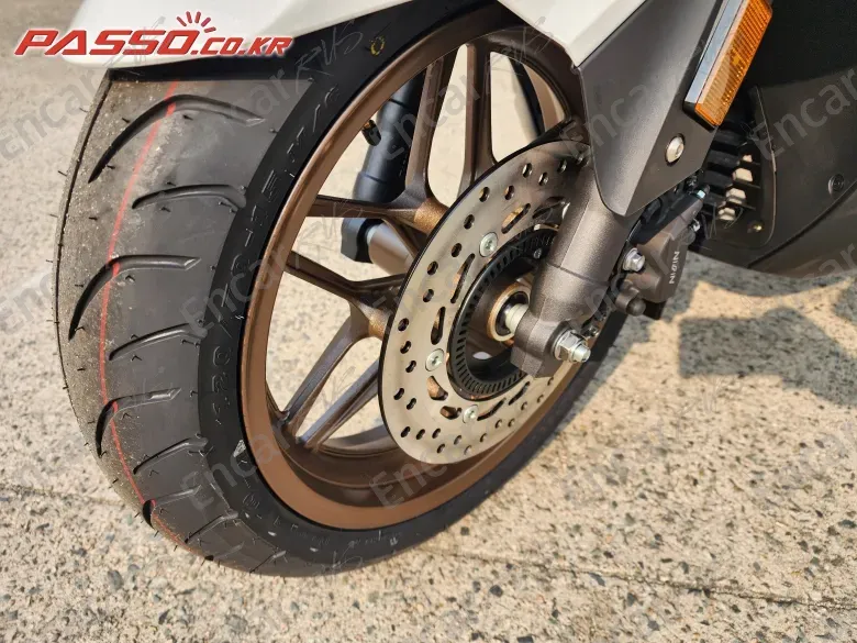 HONDA FORZA 350 - фото 5