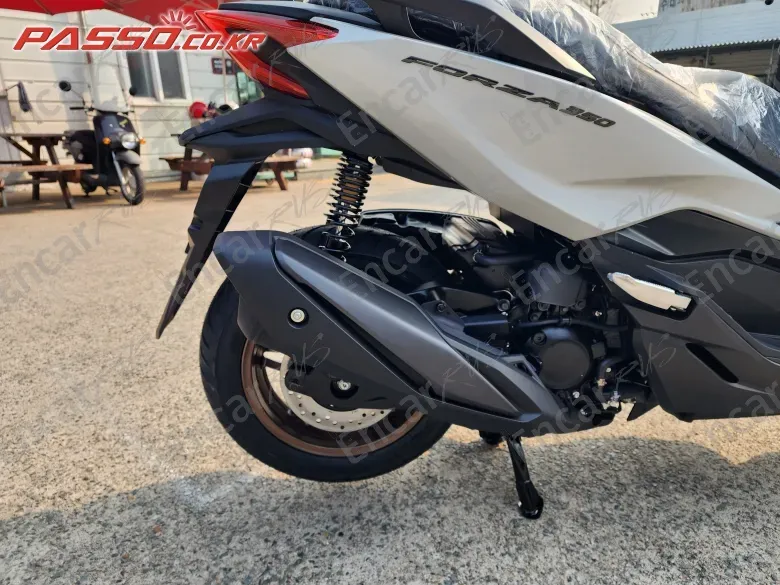 HONDA FORZA 350 - фото 6