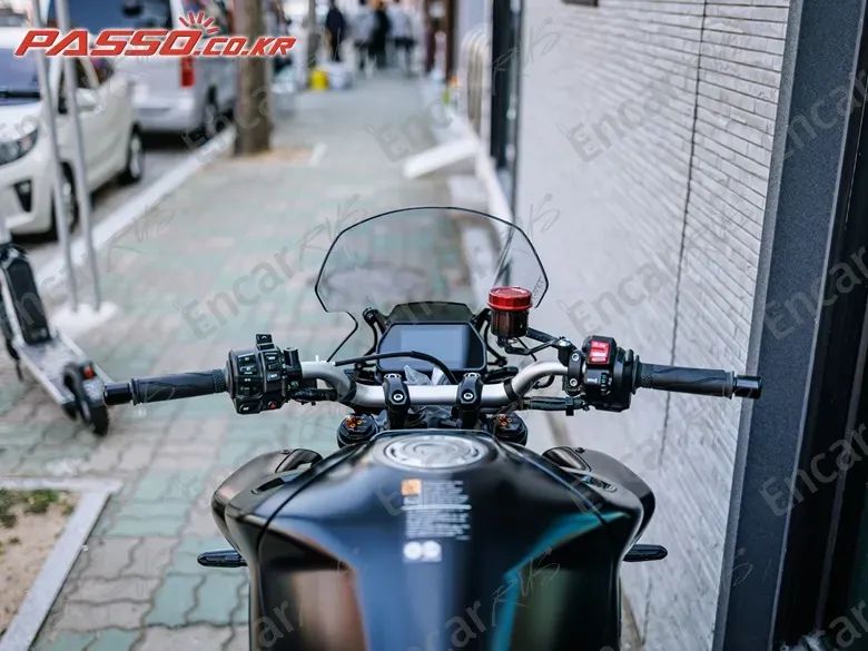 Yamaha Mt 10 - фото 3