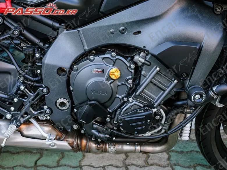 Yamaha Mt 10 - фото 4