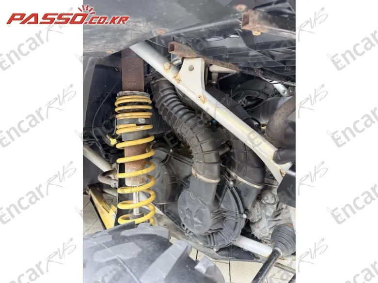 BRP CAN-AM MAVERICK X3 X RS - фото 4