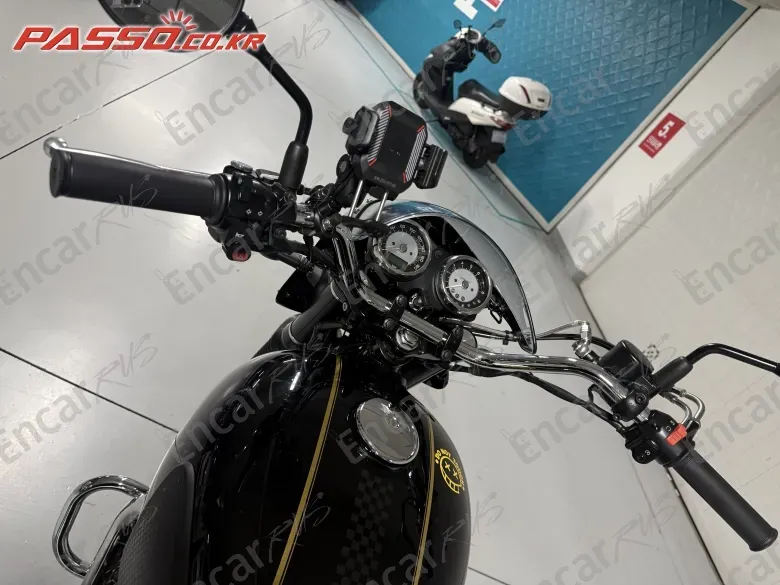 KAWASAKI W 800 - фото 3