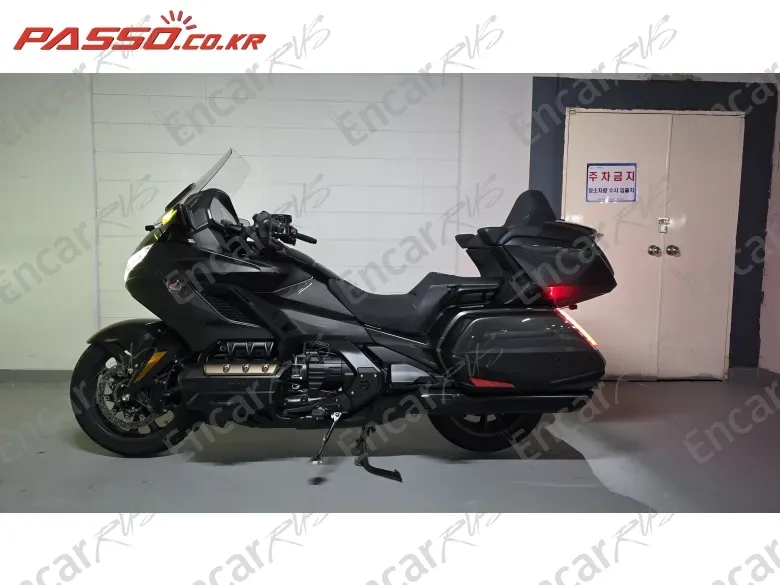 HONDA GOLDWING TOUR DCT AIRBAG - фото 1